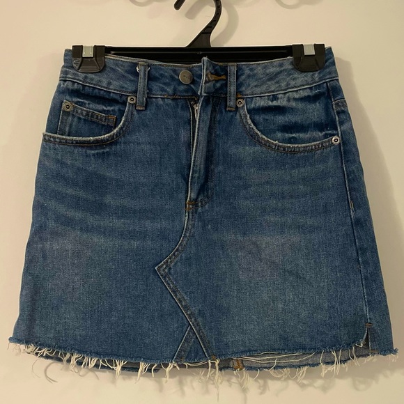 Dresses & Skirts - RVCA denim skirt